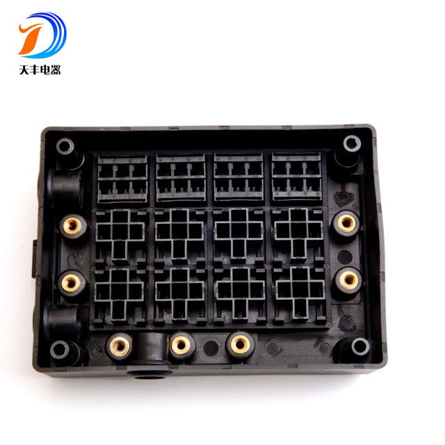 6 or 12 Way Circuit Blade Mini Fuse Relay Box Block 12v 32v Automot Fuse Box with Relays