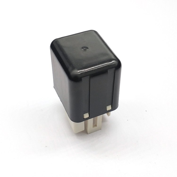 Multi-Use 4Pin 5Pin 12V Auto Relay for Toyota 90987-02006 056700-6912