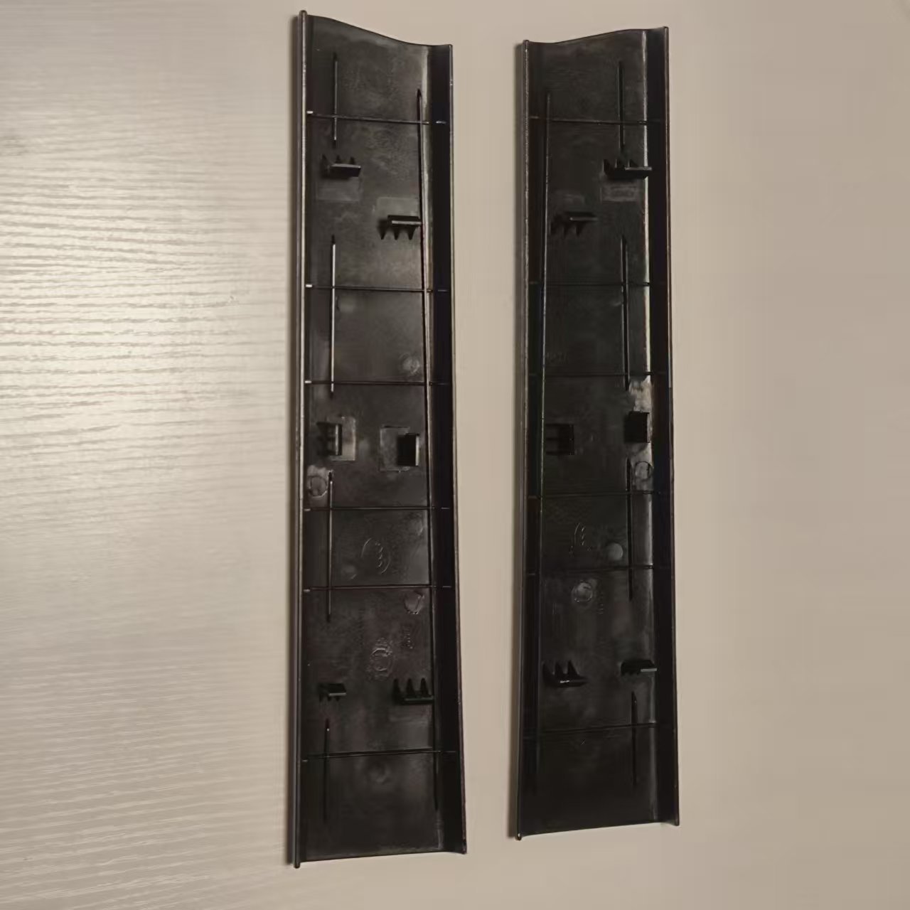 Heavy -duty Truck Truck Cab Parts Door Armrest Outer Panel DZ13241330131 DZ13241330132