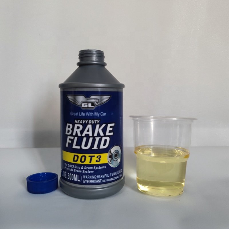 Yellow Dot4 Brake Fluid Lubricant Oil for Automotive Brake System China Hydraulic Brake Oil Direct Factory Price in square Can