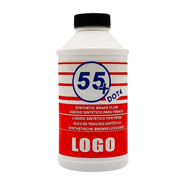Heavy Duty Brake Fluid in a Plastic Bottle, Lubricant Brake Oil for DOT3/DOT4 Car Brakes