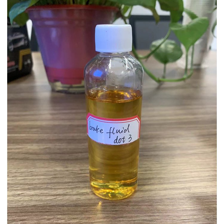 Factory Wholesale Custom High Quality 250ml 500ml Heavy Duty Car Brake Fluid Dot 3 Dot 4 Brake Oil