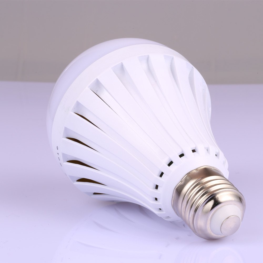 Hotsale AC85-265V Automatic Charging 5w 7w 9w 12w E27 Intelligent Rechargeable Emergency LED Light/LED Lamp/Emergency Light