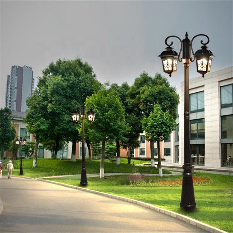 Manufacturer Pole Garden Outdoor Lamp Post Landscape Lamp European Solar Light Sensor Waterproof IP65 for Street Courtyard Lawn