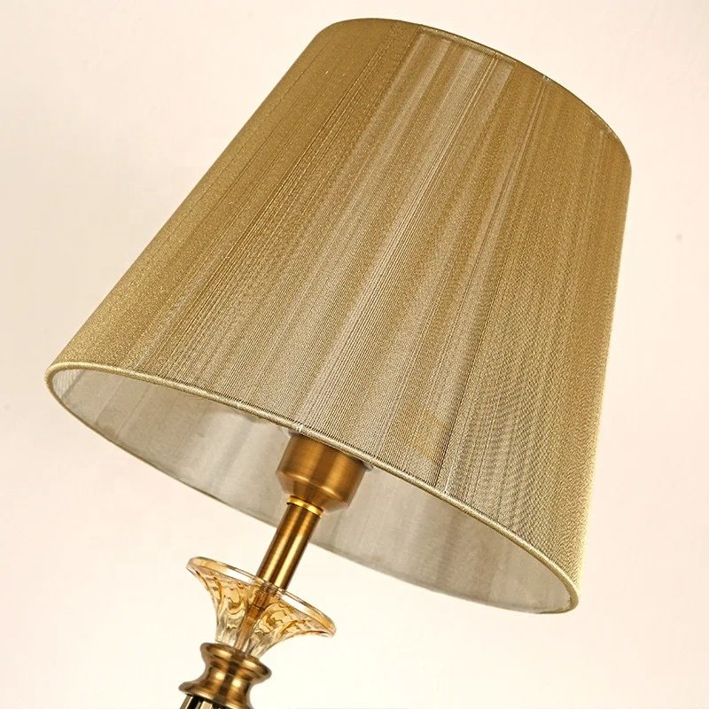 Modern Design Antique Brass Indoor Home Hotel Bedside Living Room Decor Luxurious Crystal Modern Table Lamp
