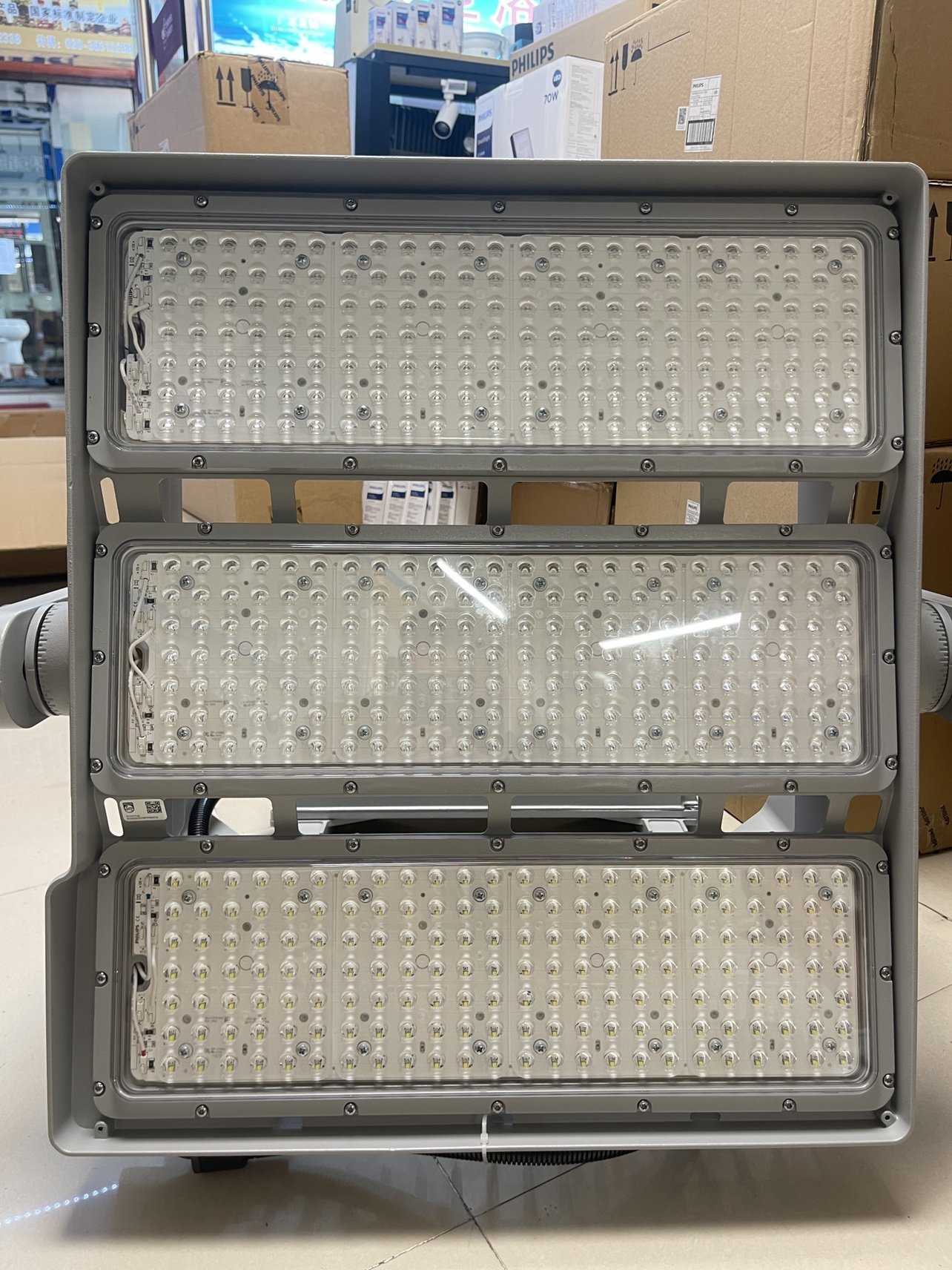 Philips BVP528/1340w/757 Golf Course Stadium and Field High Power LED Flood Light