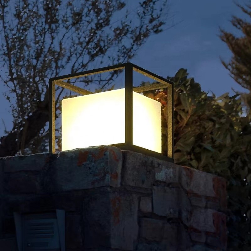 Outdoor Modern IP65 Solar Column Light, Waterproof Courtyard Garden Pillar Lamp Post Light, Waterproof Gate Garden Light