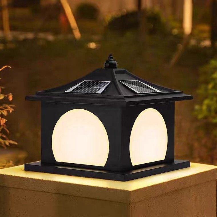 Modern Minimalist Outdoor Solar Waterproof Column Lamp, Metal Garden LED Villa Courtyard Viewing Column, Solar Energy