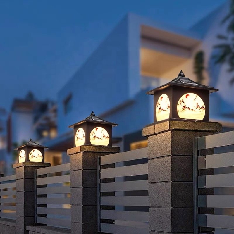 Modern Minimalist Outdoor Solar Waterproof Column Lamp, Metal Garden LED Villa Courtyard Viewing Column, Solar Energy