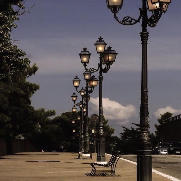 Best Selling European Outdoor Lights Lawn Garden Outdoor Waterproof Retro Garden Lights