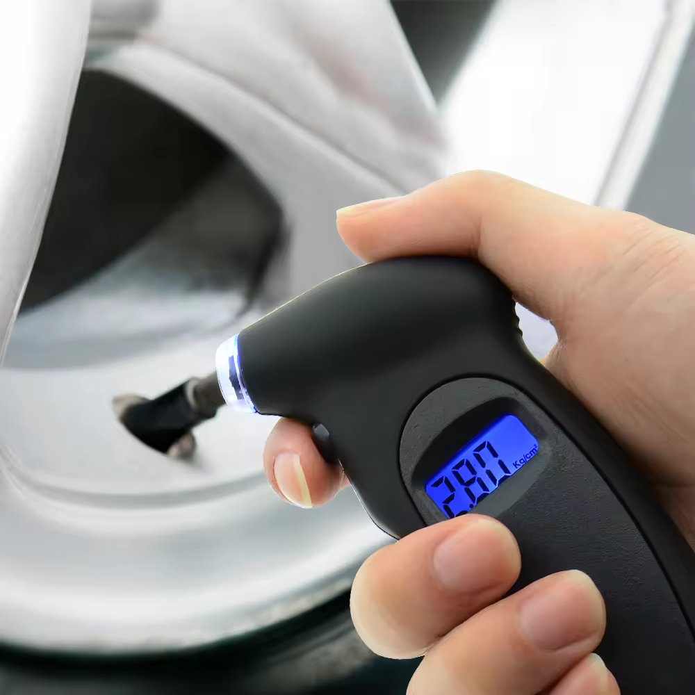 LC701 Promotion Tool Customized Logo Packing Digital Tire Air Pressure Gauge Auto Meter for Truck Car Bike Tester Tyre Gauge