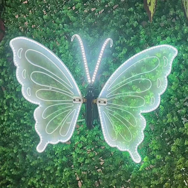 Modern New Design Outdoor 3d Christmas Theme Light Wedding Party Dynamic Wings Garden Decoration Iron Butterfly Light