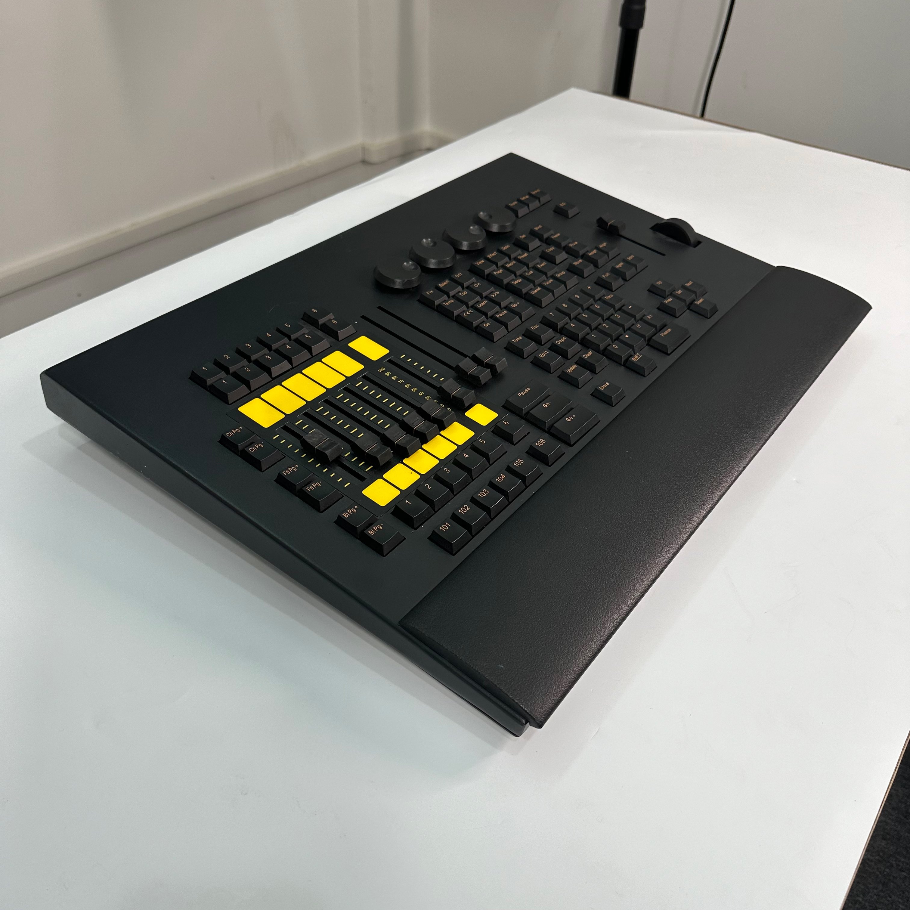 MA2 Command Wing Pro - Scale Stage Performance Equipment, Wedding, Bar and DJ Equipment Rental