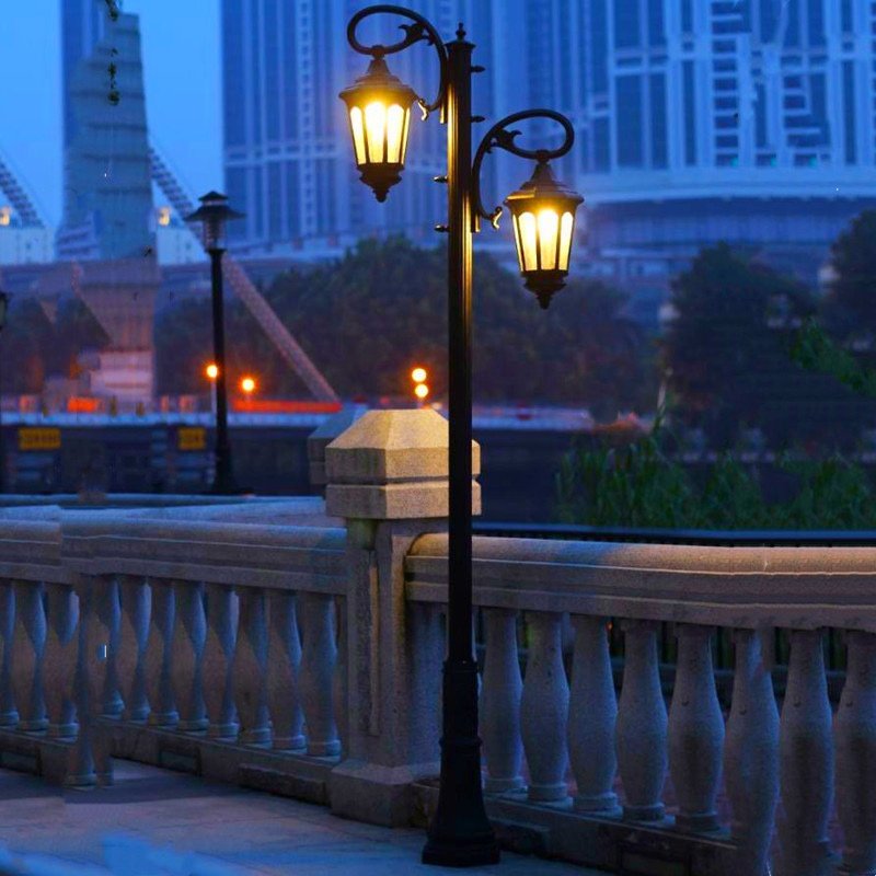 Antique Outdoor Waterproof LED High Pole Landscape Garden Lamp High and Low Double Arm Park Villa Garden Aluminum Lamp Pole