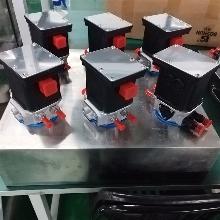 Factory Price High Quality Adblue Pump A0001408078 A0001404378 Suitable for European Truck Engine Dosing Pump Metering Pump