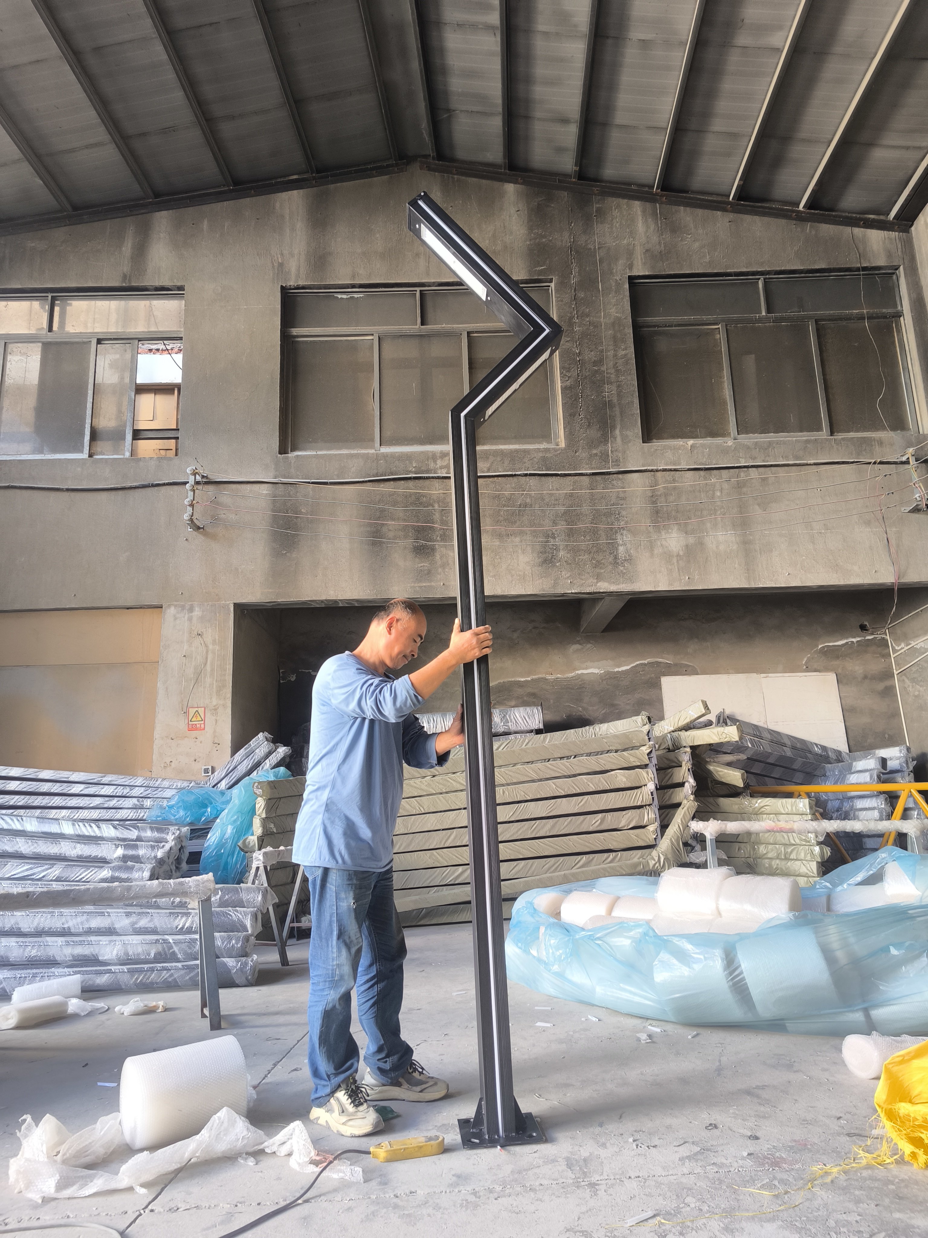 Customized Outdoor Waterproof Garden Lights, Rust Proof Villa LED Street Lights, Double-sided Lighting, Community Roads