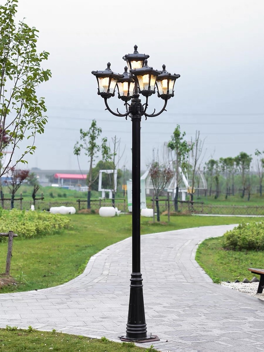 Outdoor Pole Courtyard Lamp Waterproof 1.8 -3M Antique 5 Head Post Lamp European Villa Farmhouse Yard Lawn Garden Lamp