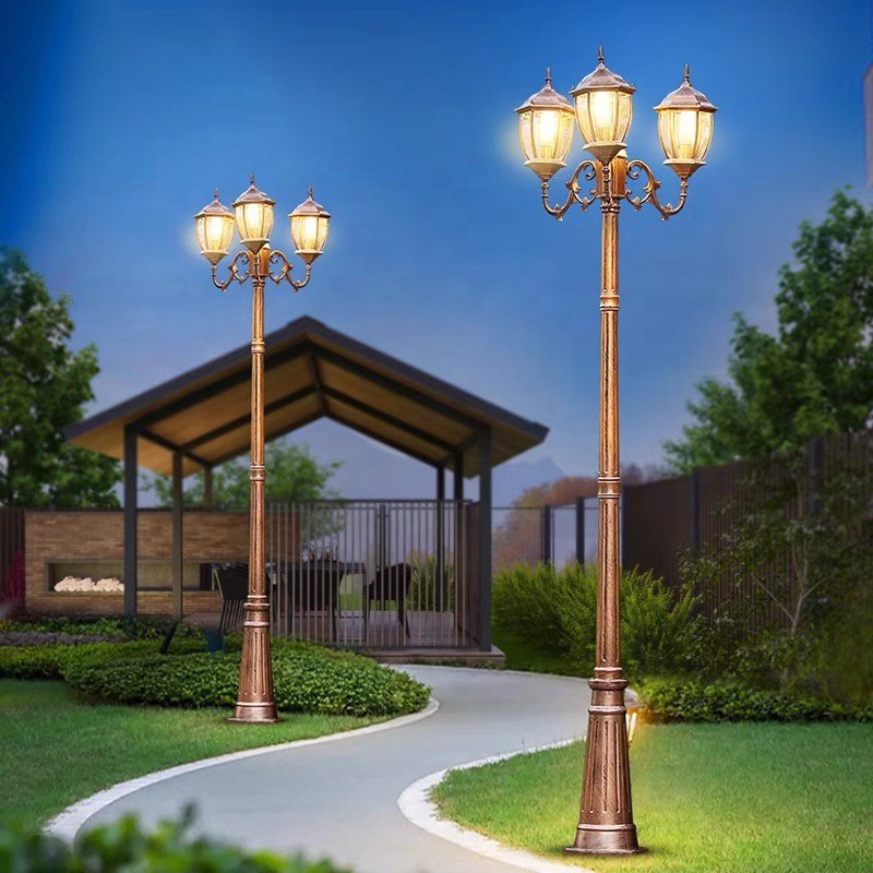 Factory Customized Retro Outdoor Landscape Lamp for Garden or Village Antique Bronze/black 110V 220V Solar Lamp for Garden