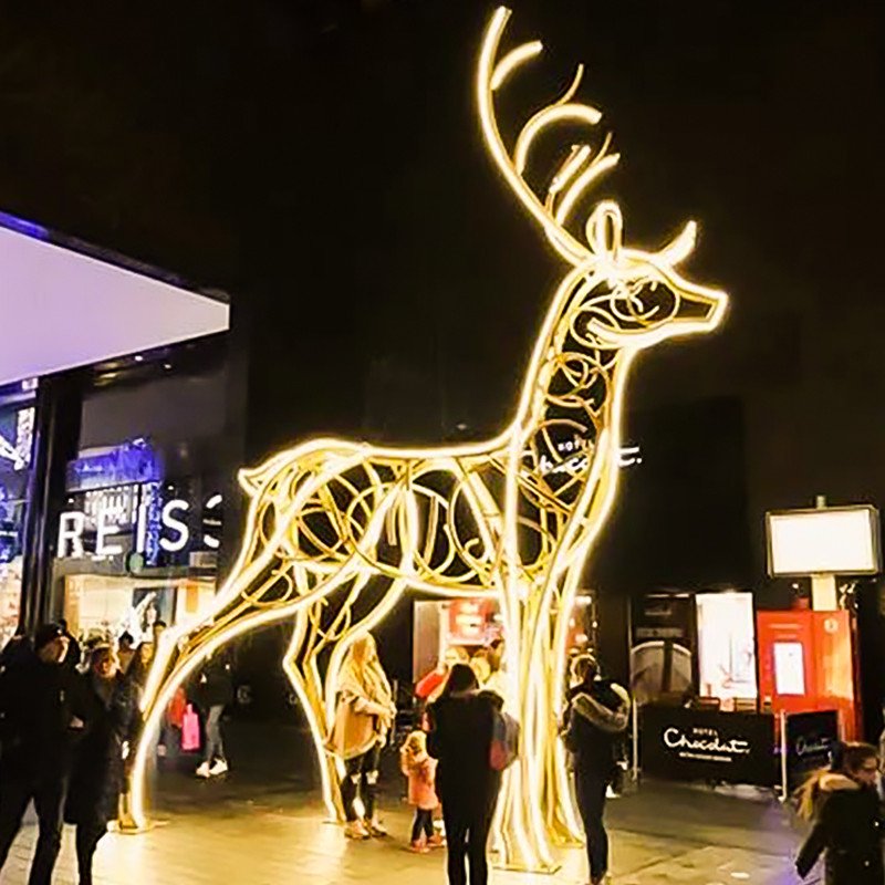 3D Deer Reindeer Outdoor Decoration IP65 Led Sculpture Figure Custom Christmas Street Holiday Display Pole Animals Motif Lights