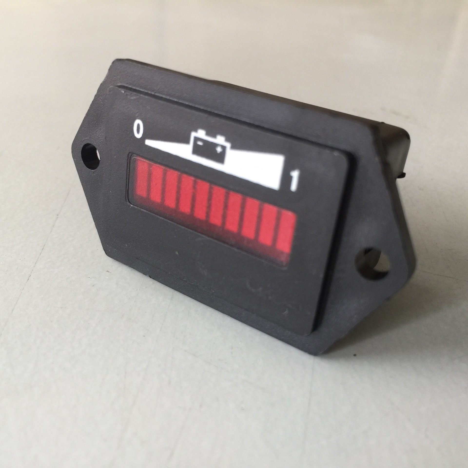 Auto Meter 908L Universal Digital Speedometer for Car