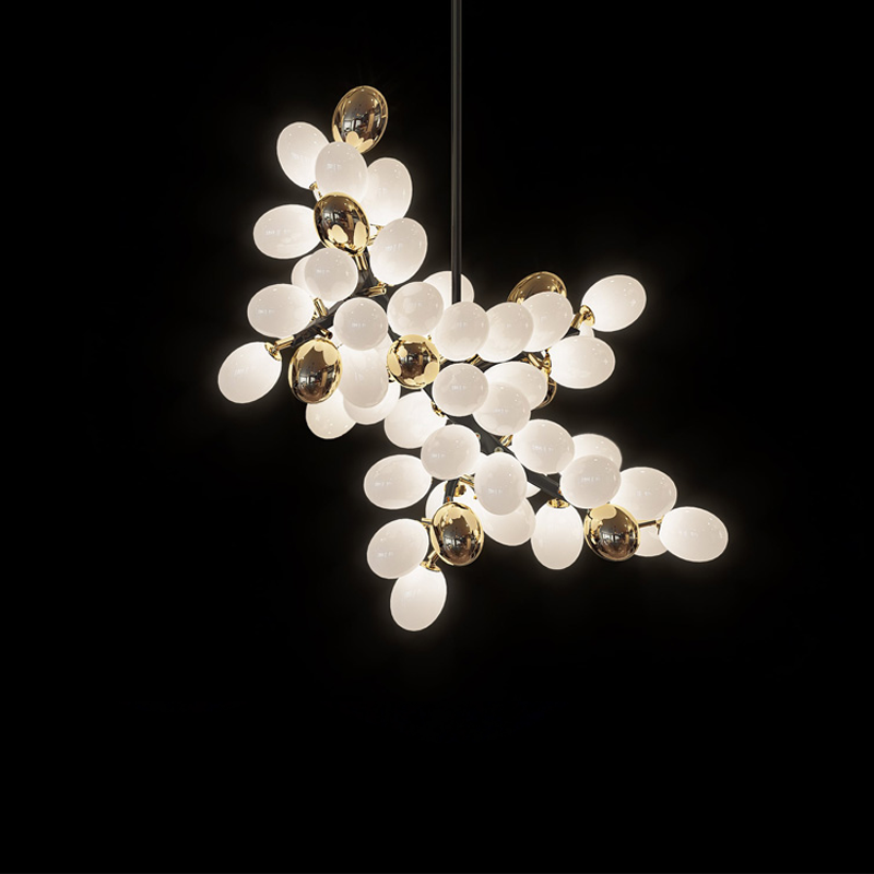 High Quality Luxury Restaurant Creative Grape Design Glass Ceiling Chandelier Lighting Hand Blown Globe Glass Pendant Lamp
