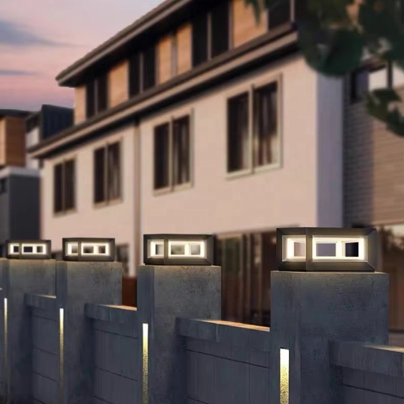 Modern and Fashionable Solar Powered Door Pillar Lights Courtyard Gates Walls Villas Outdoor Electrical protection Pillar Lights