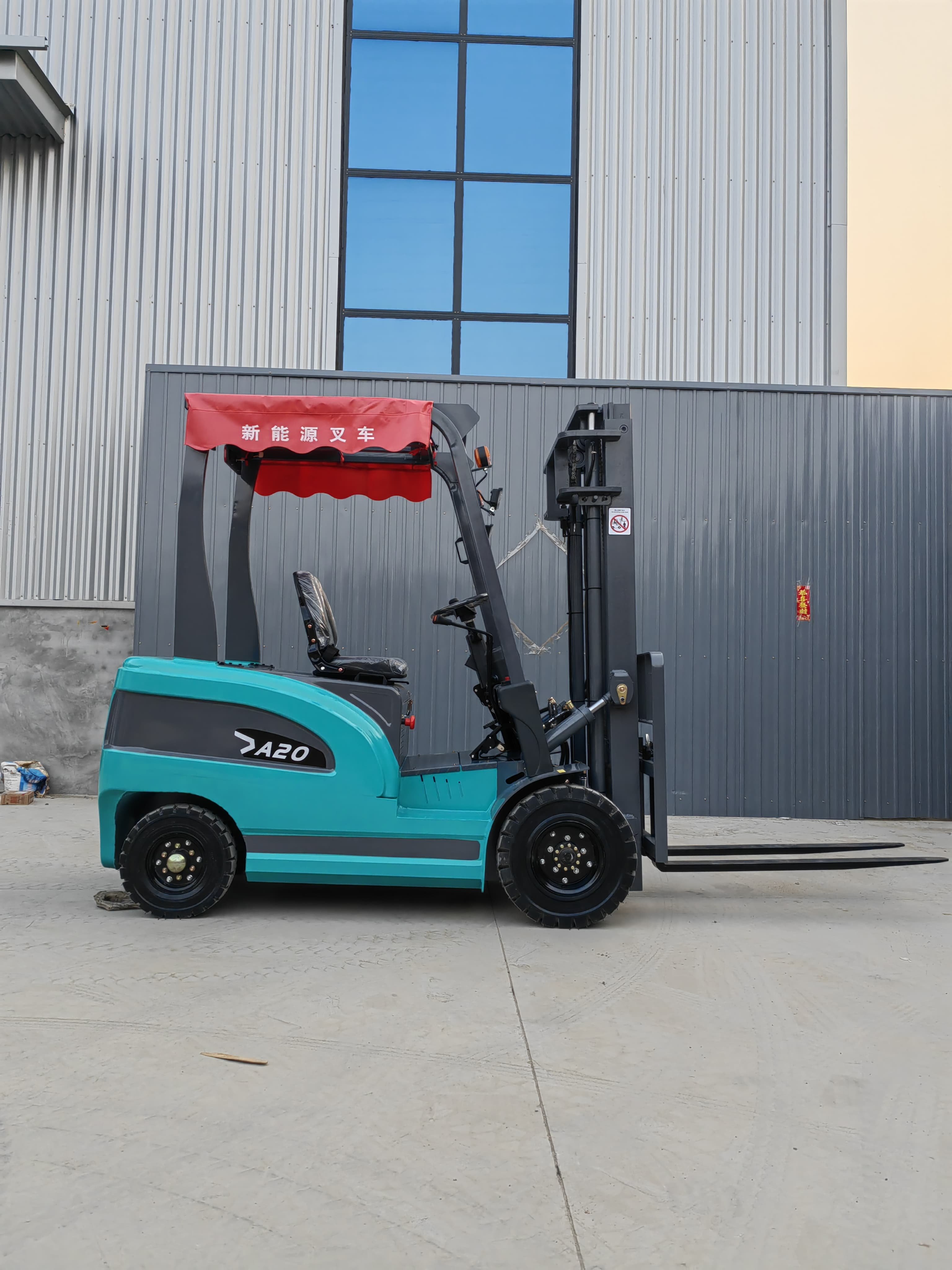 Chinese Small Forklift Automatic Transmission Dual AC Motor Lifting 3m Indoor Handling 2t3t Electric Forklift
