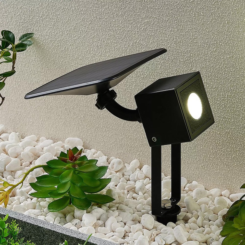 APP Control RGB Solar Spotlight 1.5W Landscape LED Outdoor Lawn Garden Light IP54 Waterproof Light Pole for Garden Tree Lighting