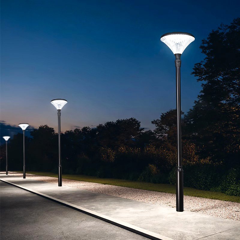 Light Luxury Outdoor LED Street Lights Urban Lighting Renewable Energy Garden Villa Outdoor LED Solar Lamp