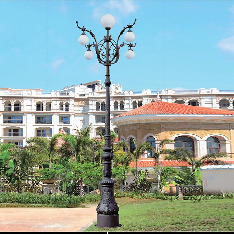 5 Years Warranty Vintage Classic Retro European Style Customized Street Lamp Pole Pathway Outdoor Garden Light