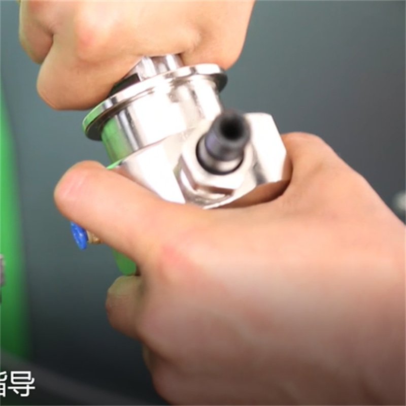 ZQYM Factory Common Rail Injector Adapter Injector Holder Injector test Tool for Cummins 4327072 4359204 and Bosch 0445 121 070