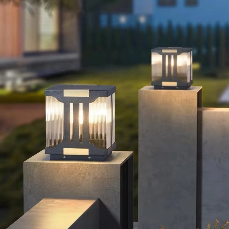 Modern Pillar Lights Outdoor Villa Lawn LED Landscape Solar Courtyard Post Lamps Outdoor Light Fixture Pillar Lamp Stained Glass