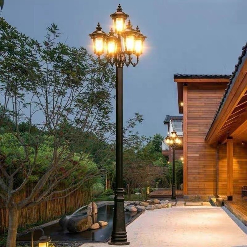 Black European Style Outdoor Garden Light with Five Heads Waterproof Garden Landscape Villa Solar Garden Lights