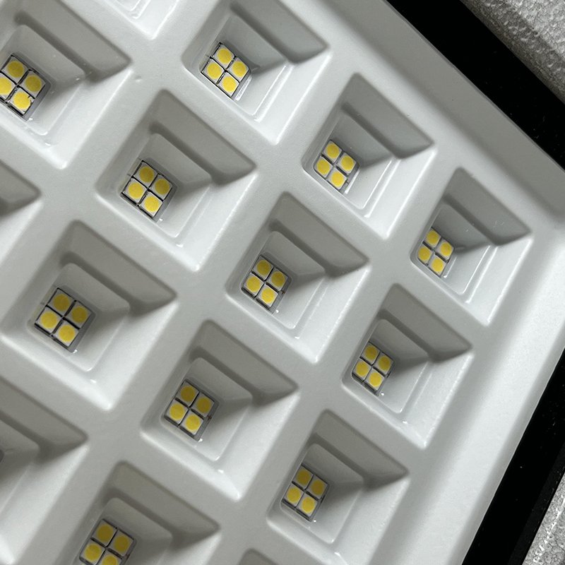 ATEX/IECEX/UL Zone2 High Power 200W Fluorescent LED Floodlight Explosion-Proof Marine Lighting Solutions with IP65 Rating