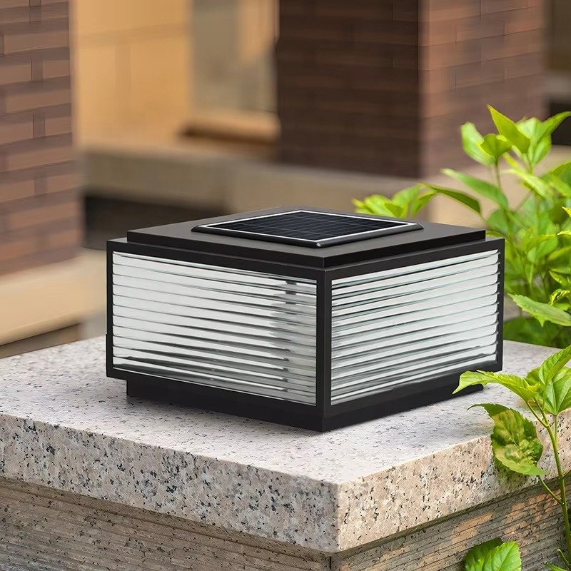 Outdoor Waterproof Black LED Pillar Lights for Villa Courtyard & Garden Gate Solar Landscape Lights