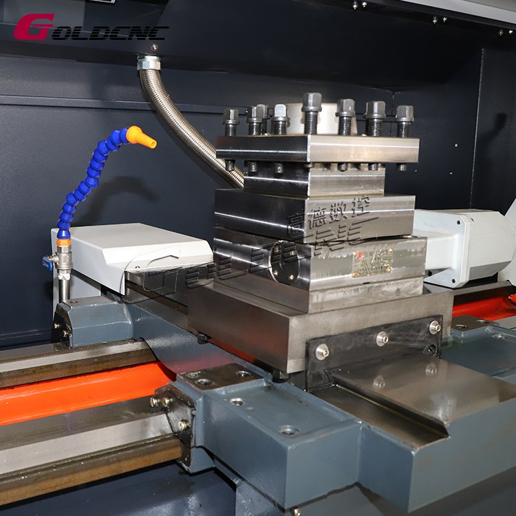 GOLDCNC Customize Auto Lathe Machine CAK6163 Automatic Turning 3 Meter Cnc Lathe