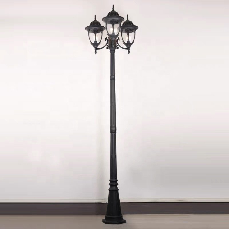 High Quality 3-head Garden Light Outdoor Classic European Waterproof LED Garden Antique Street Light