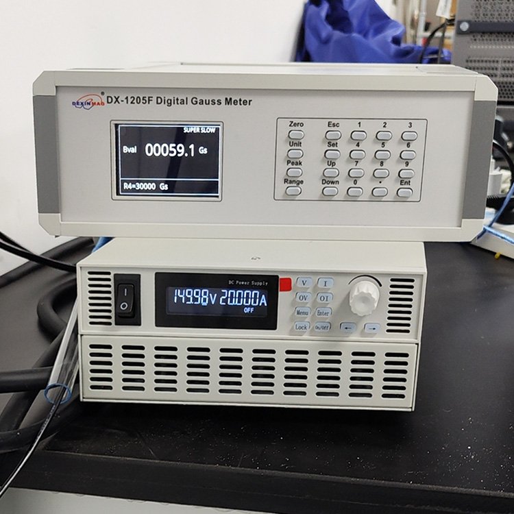 Hot Sale High-Efficiency Handheld Digital Class 0.5 Triaxial AC DC Magnetometer Tesla Meter Gauss Meter