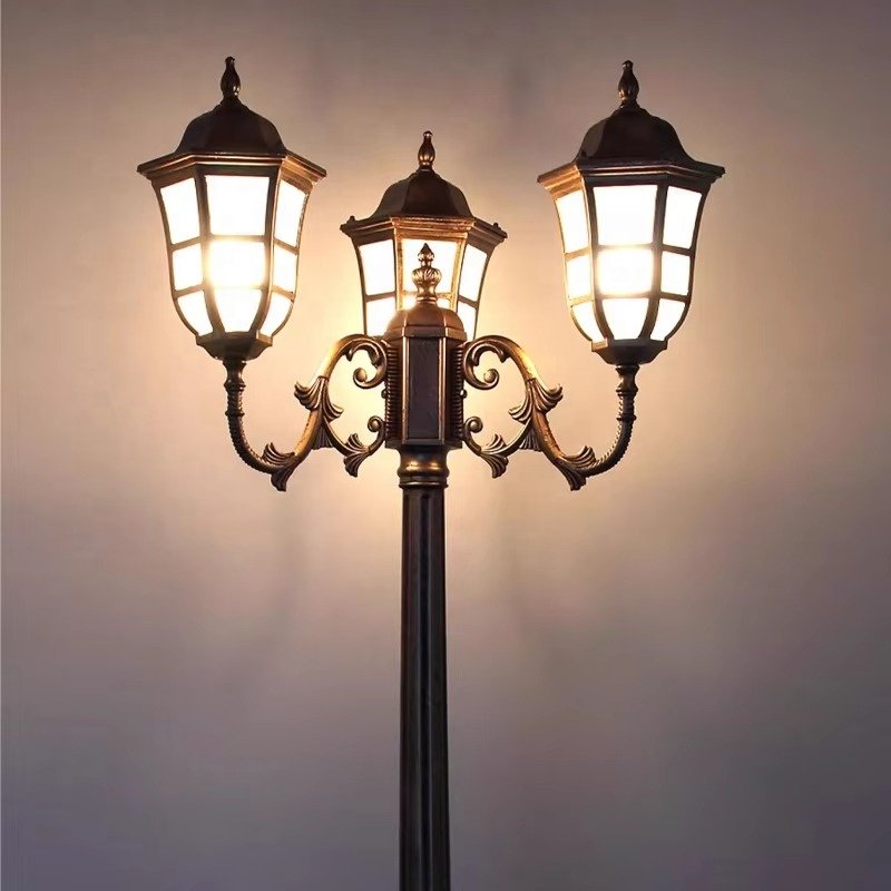 Factory Low-priced Customized Pillar Lawn Lamp Garden LED Bold Light 3000K/4000K Three Head Luminous Outdoor Garden Solar Lamp