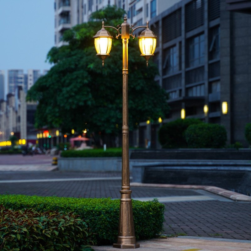 New Arrival Solar Aluminium Metal Street Cast Aluminum Lamp 3M 4M Classic LED Garden Lights Courtyard Lawn Led Garden Lamp
