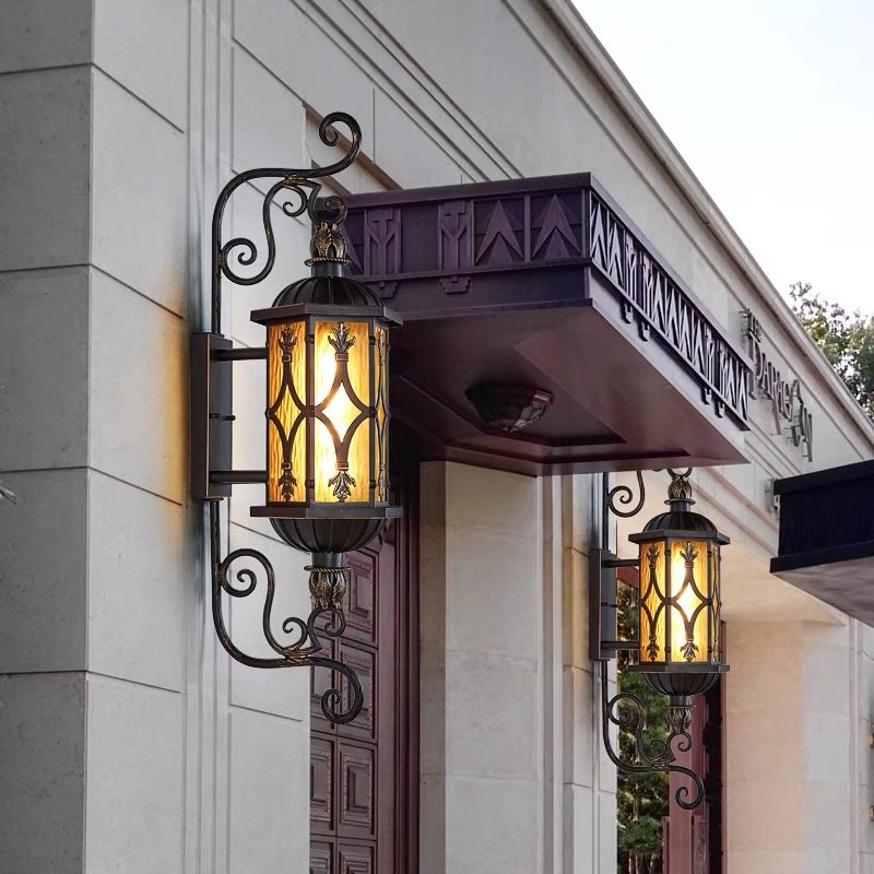 Factory Wholesale Big Wall Mounted Outdoor Lamp Vintage Model 20W 30W Wall Lamp Outdoor Water Proof IP65 Corridor Light