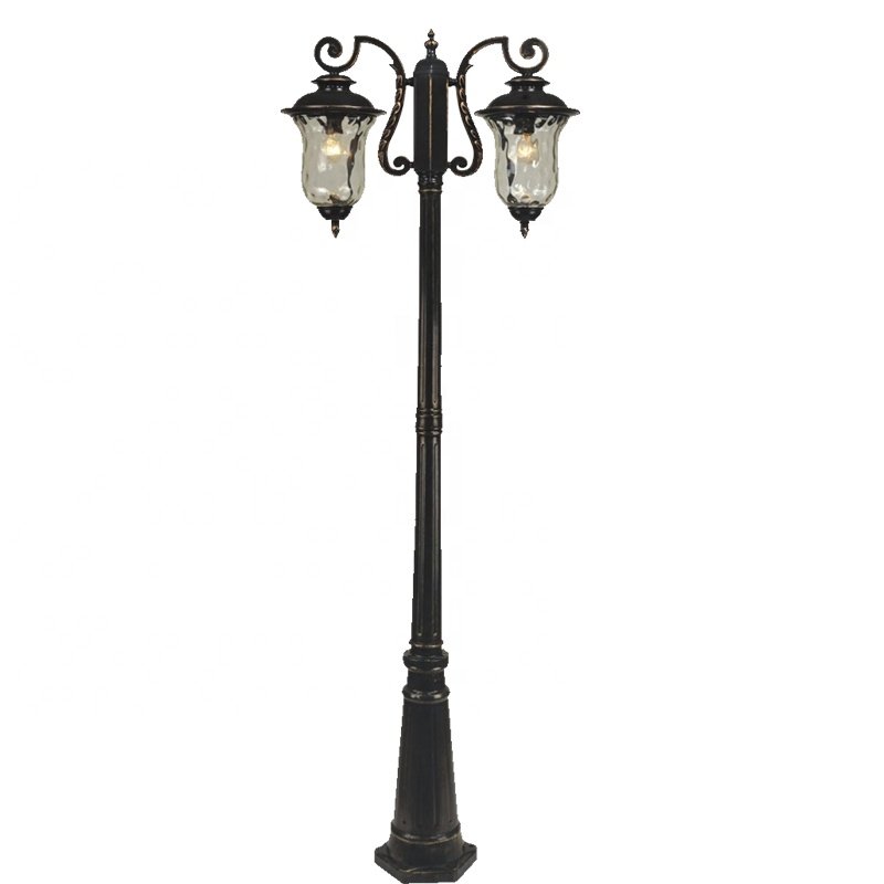European Classic Double-Headed Retro Garden Lamp Outdoor Waterproof Aluminum Body IP67 Rating Solar Courtyard Landscape Lighting