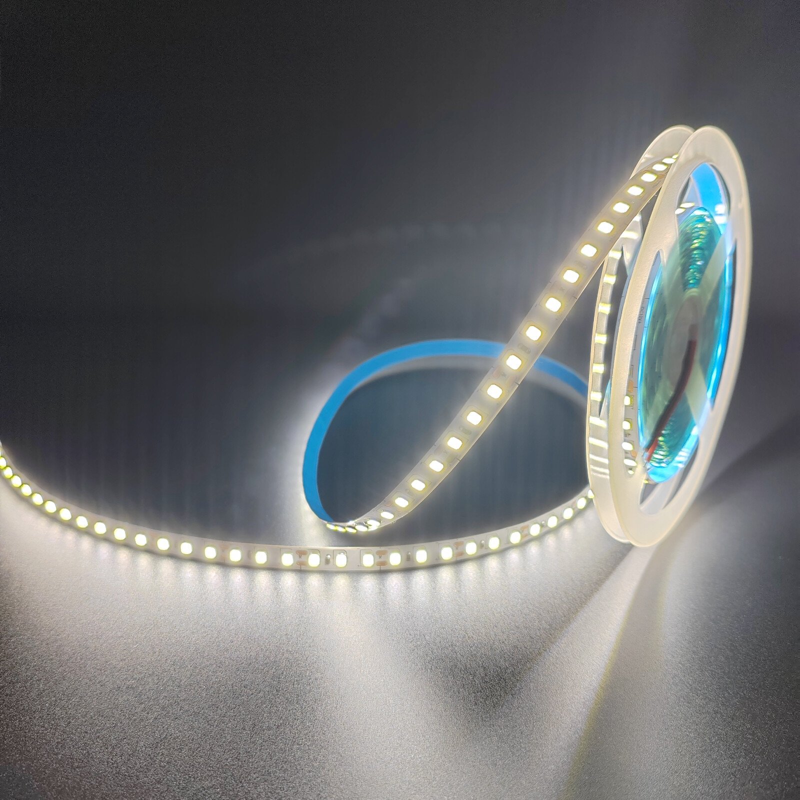 CE, Rohs Led Strip Light Factory Supply SMD2835 12v-24v 60D 120D 240D 1cm Cut CRI95 2835 Flexible Strip Light