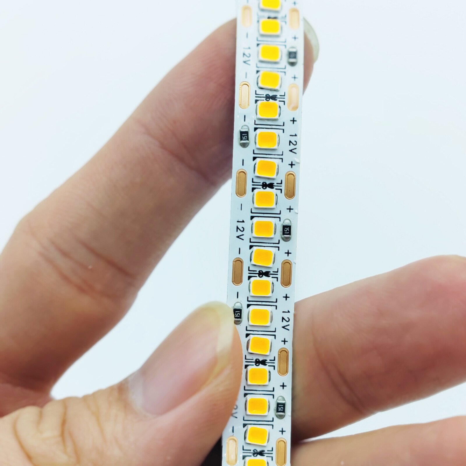 CE, Rohs Led Strip Light Factory Supply SMD2835 12v-24v 60D 120D 240D 1cm Cut CRI95 2835 Flexible Strip Light
