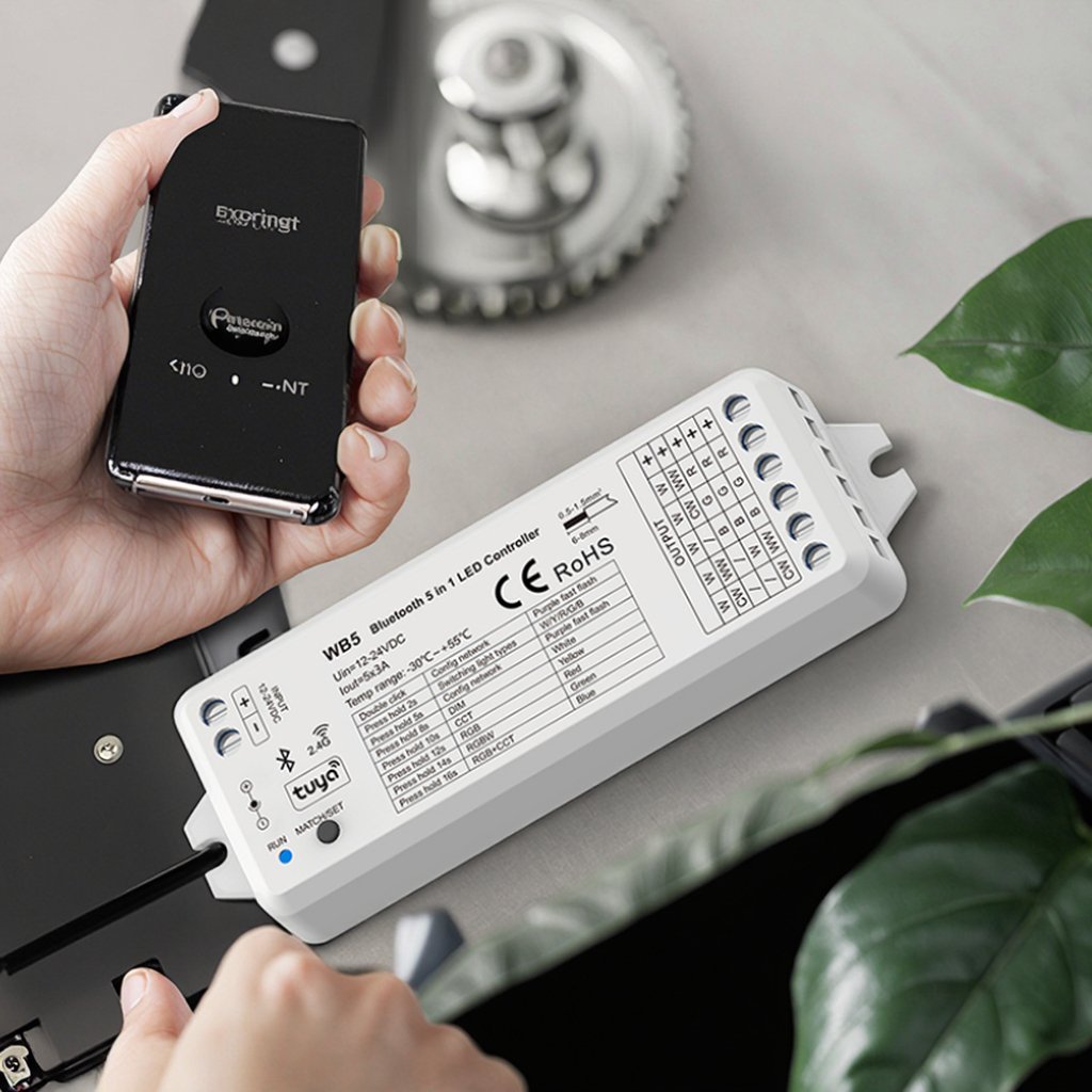 WB5 Tuya Wifi Bluetooth Connect RF 5-in-1 Controller
