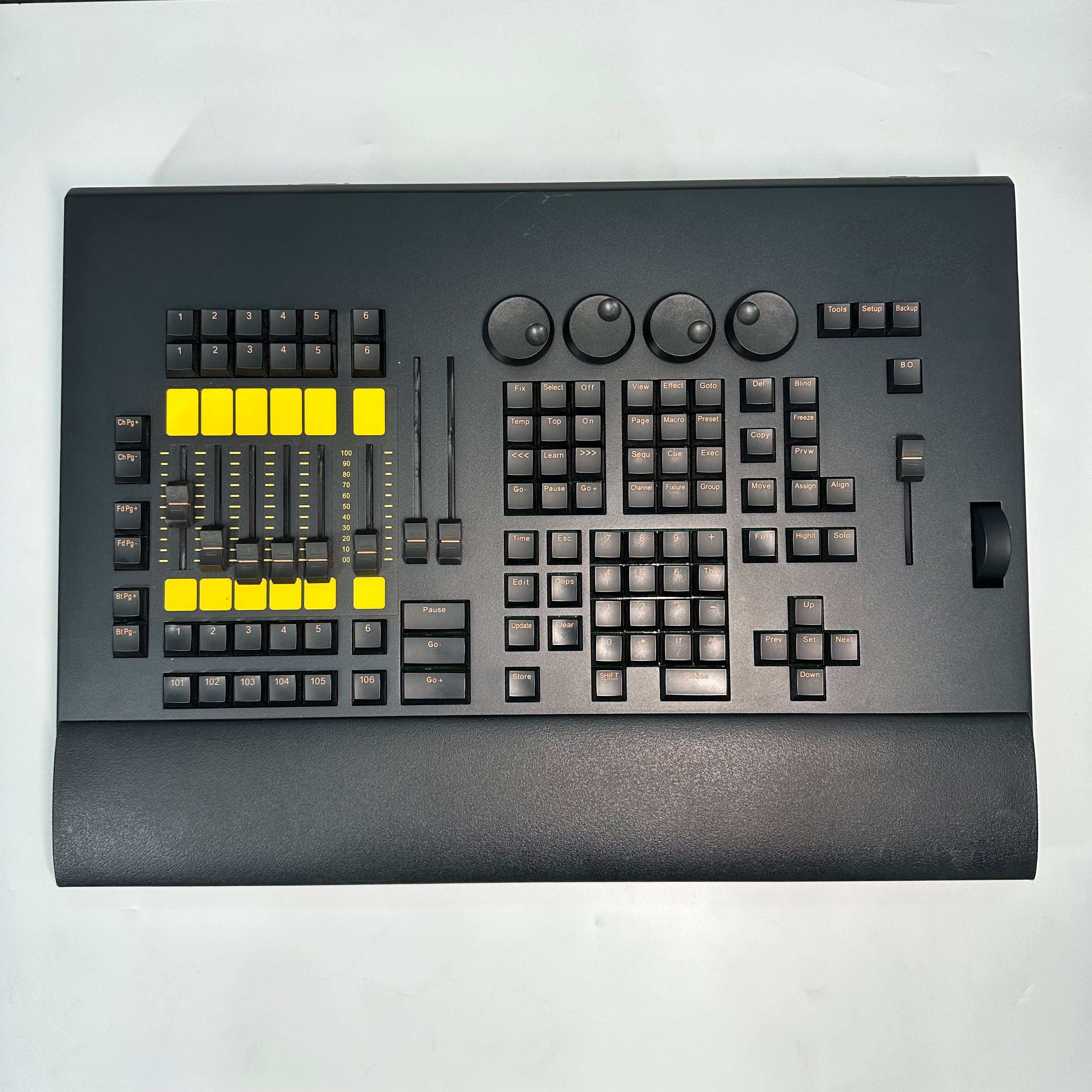 MA2 Command Wing Pro Lighting Console, Large - Scale Stage Performance Equipment, Wedding, Bar and DJ Equipment Rental