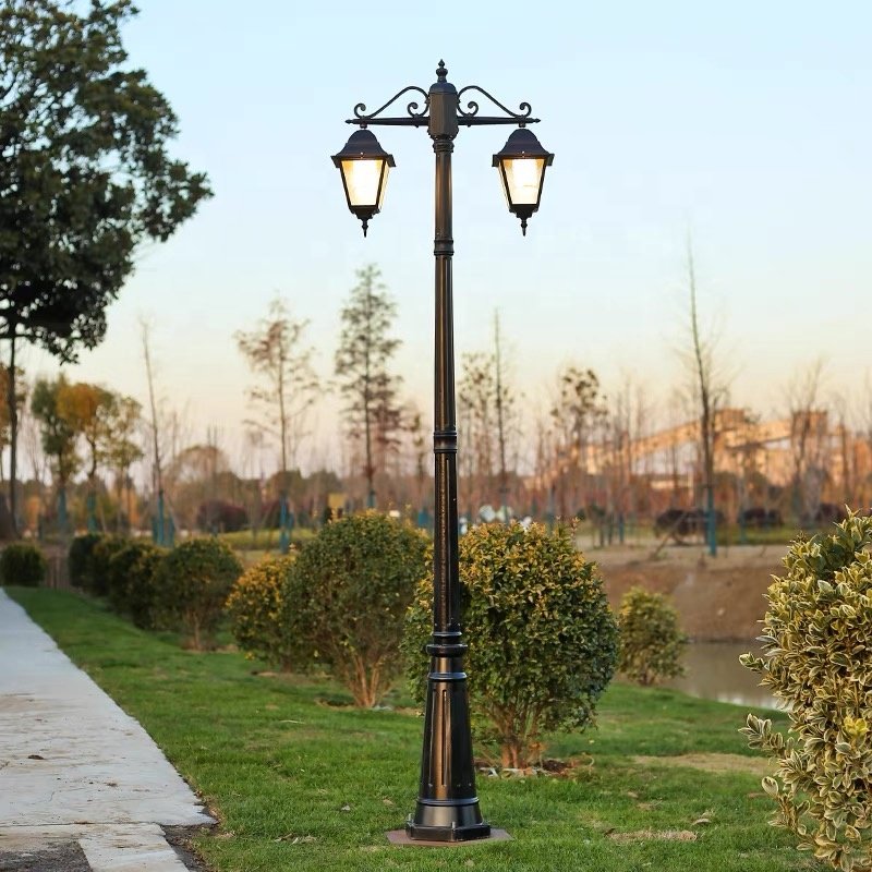 2 European Style Landscape Outdoor Solar Garden Lamp Posts, LED Decorative Courtyard Lawn Street Lights