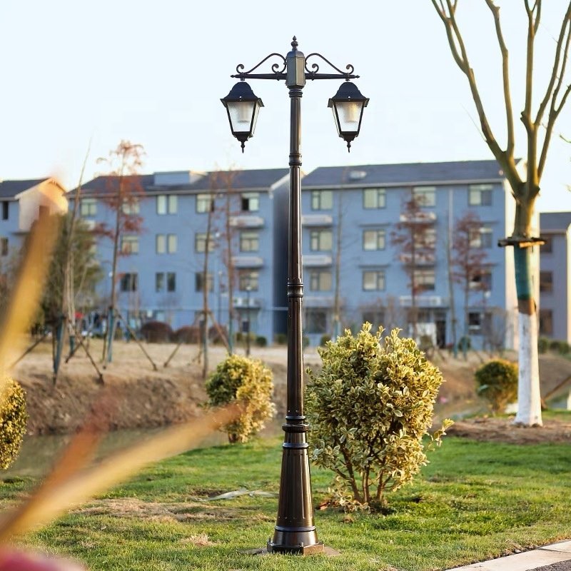 2 European Style Landscape Outdoor Solar Garden Lamp Posts, LED Decorative Courtyard Lawn Street Lights