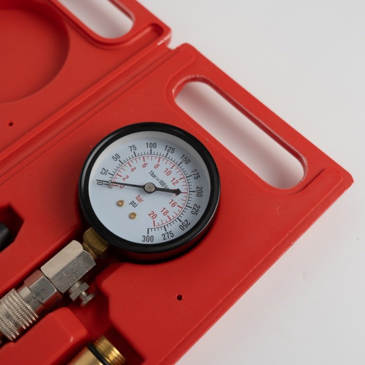 Factory Direct Sale Auto Fuel Pump Pressure Test Car Petrol Gas Engine Cylinder Compression G324 Compression Tester Kit