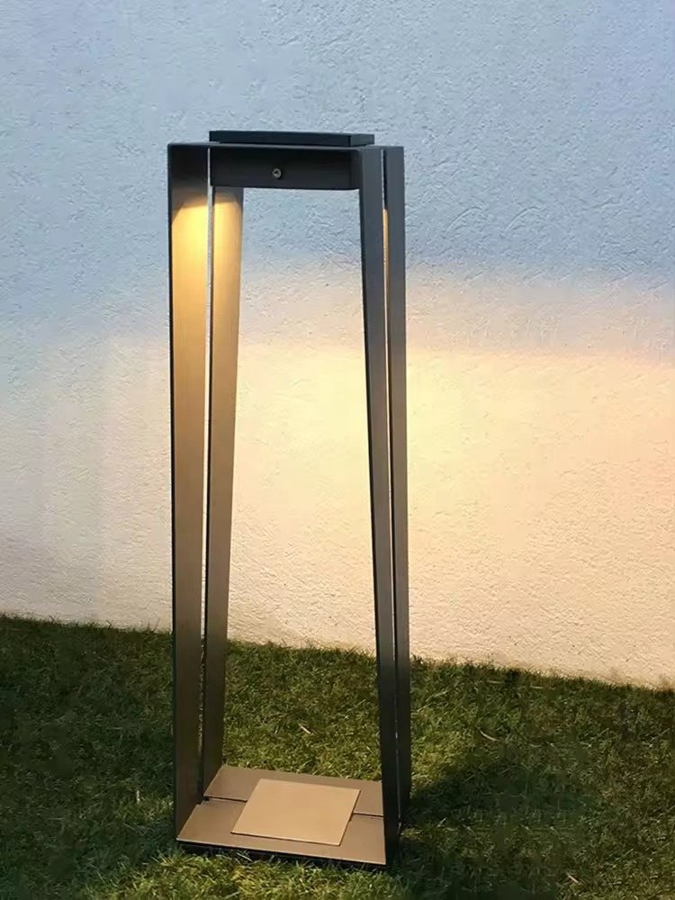 Outdoor IP65 Waterproof Led Bollard for Hotel Aluminium Modern Style COB Led Garden Light 18W Pathway Bollard Solar Lawn Lamp